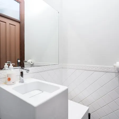 Belle Epoque Apartments- 3.1 * Porto