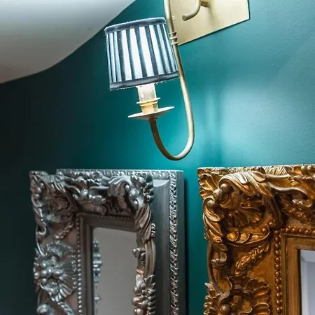 Belle Epoque Apartments- 3.1 *
